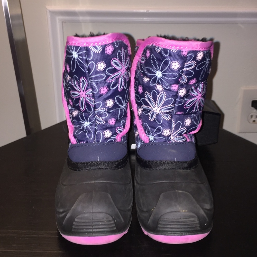 Kamik boots size 8